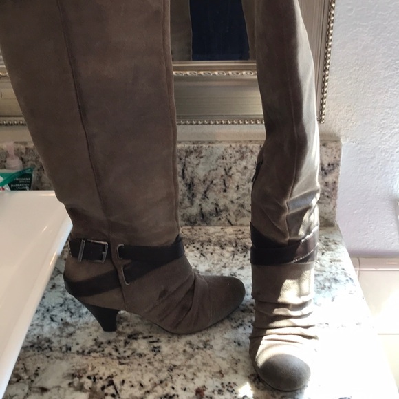 Jessica Simpson boots - Picture 2 of 6